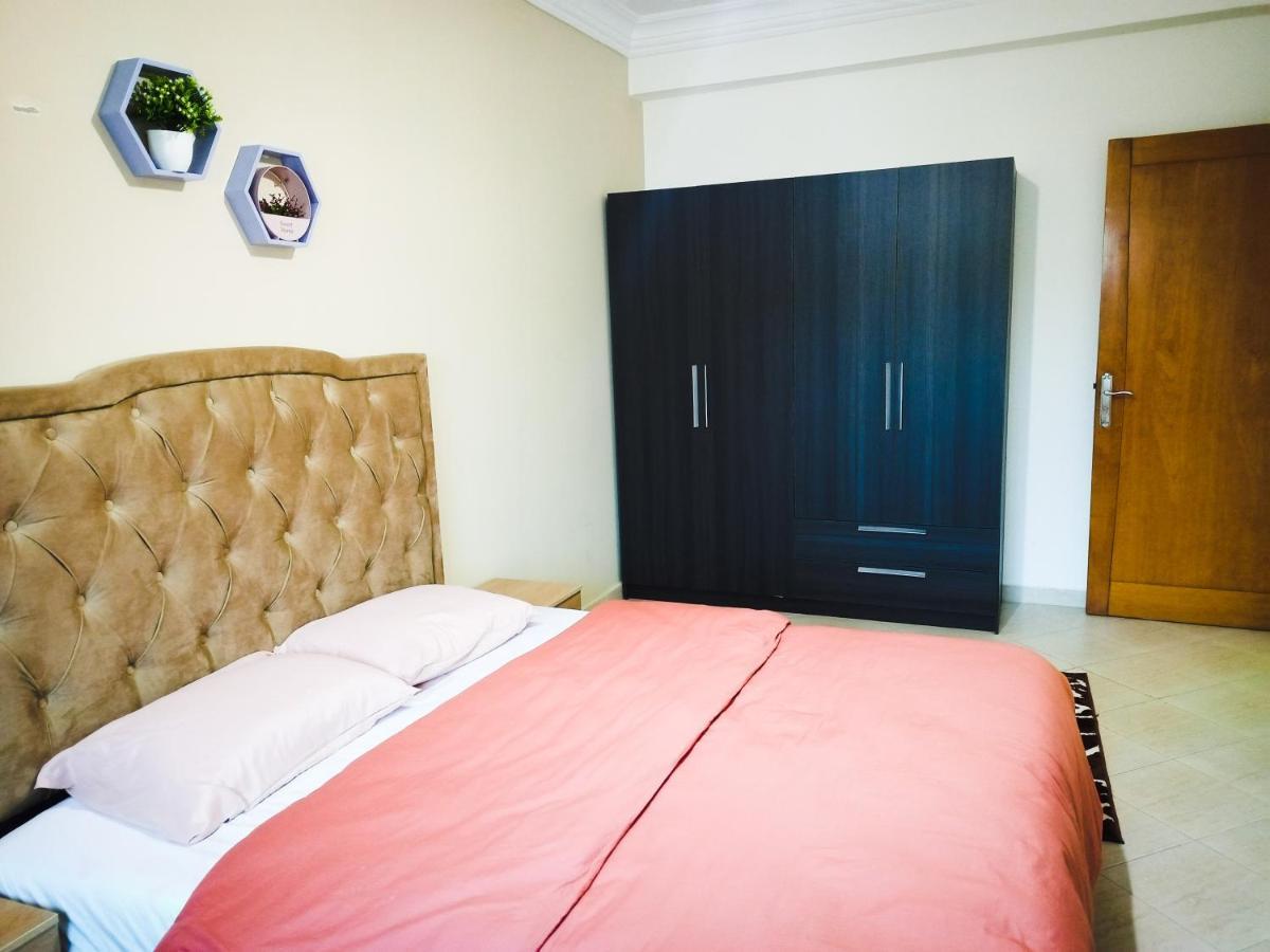 Fantastique Appartement Nouveau Meuble Avec Wifi & Netflix A Proximite Du Marjane Tanger Exterior foto